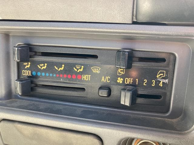 2006 Mazda Titan