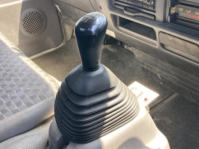 2006 Mazda Titan