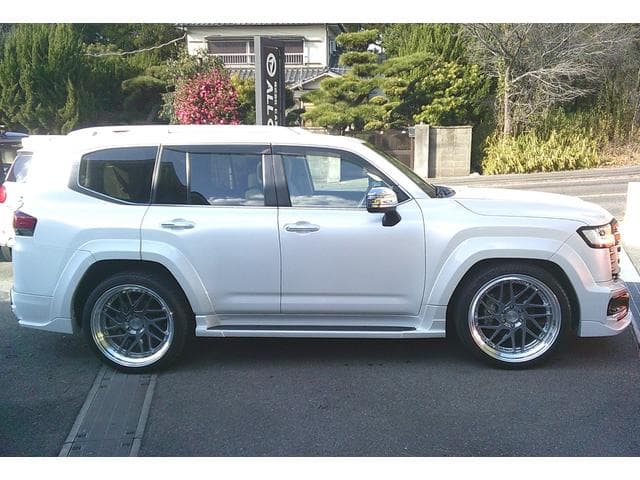 2023 Toyota Land Cruiser