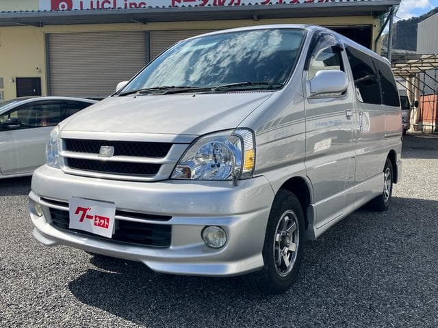 TOYOTA TOURING HIACE