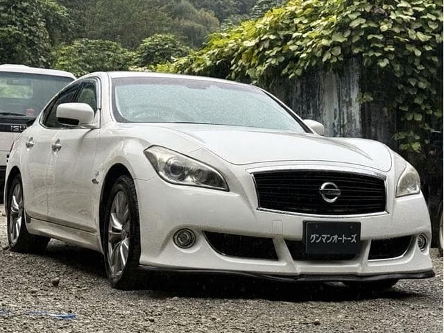 NISSAN FUGA HYBRID BASE GRADE