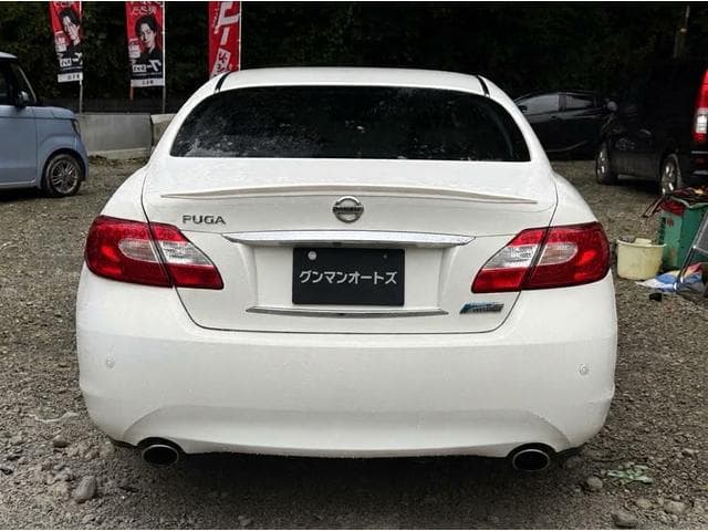 2012 Nissan Fuga