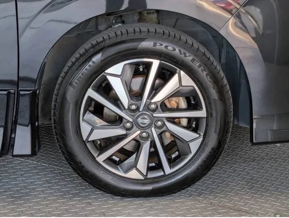 2021 Nissan Serena Highway Star V8