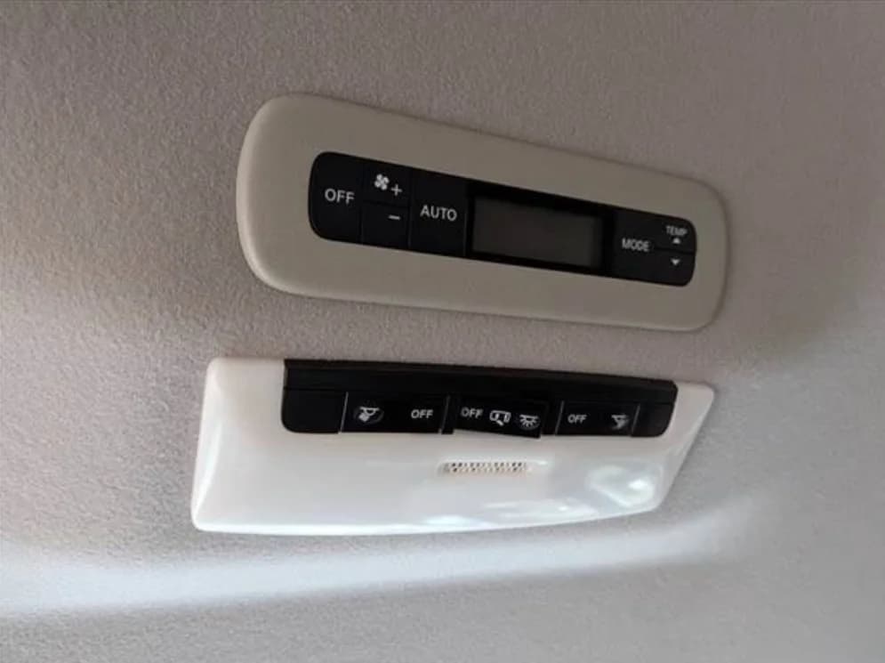 2021 Nissan Serena Highway Star V8
