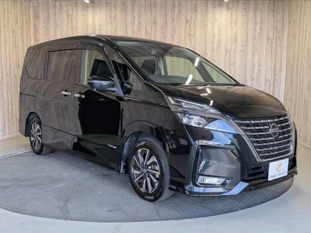 2021 Nissan Serena Highway Star V8