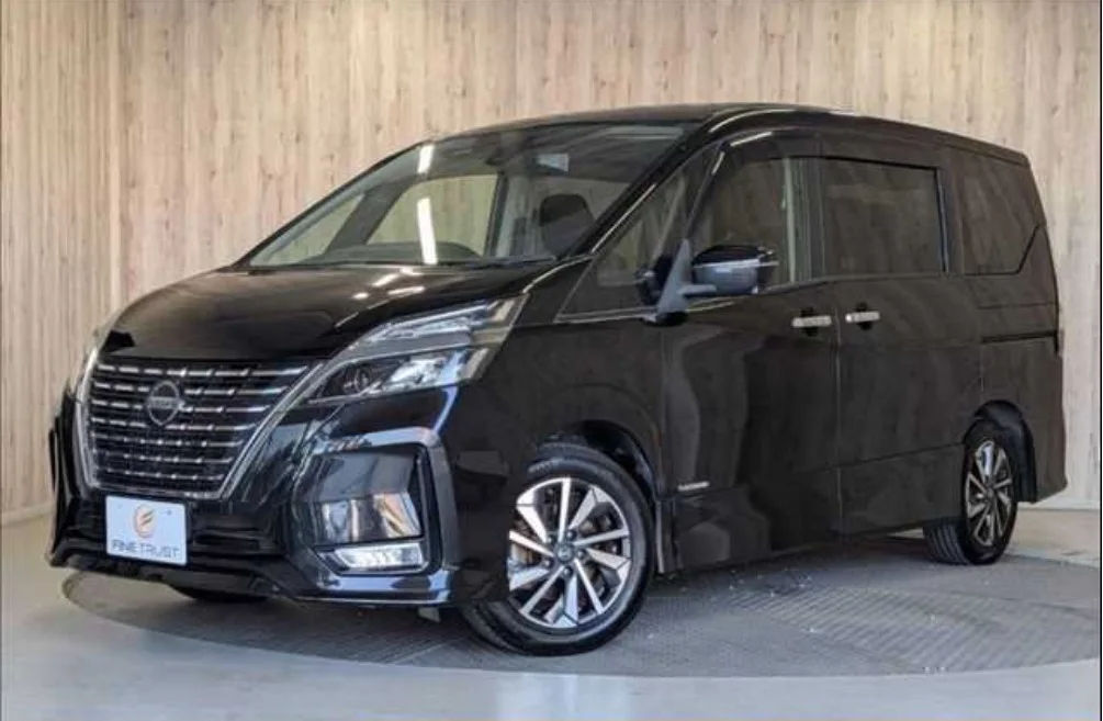 2021 Nissan Serena Highway Star V8