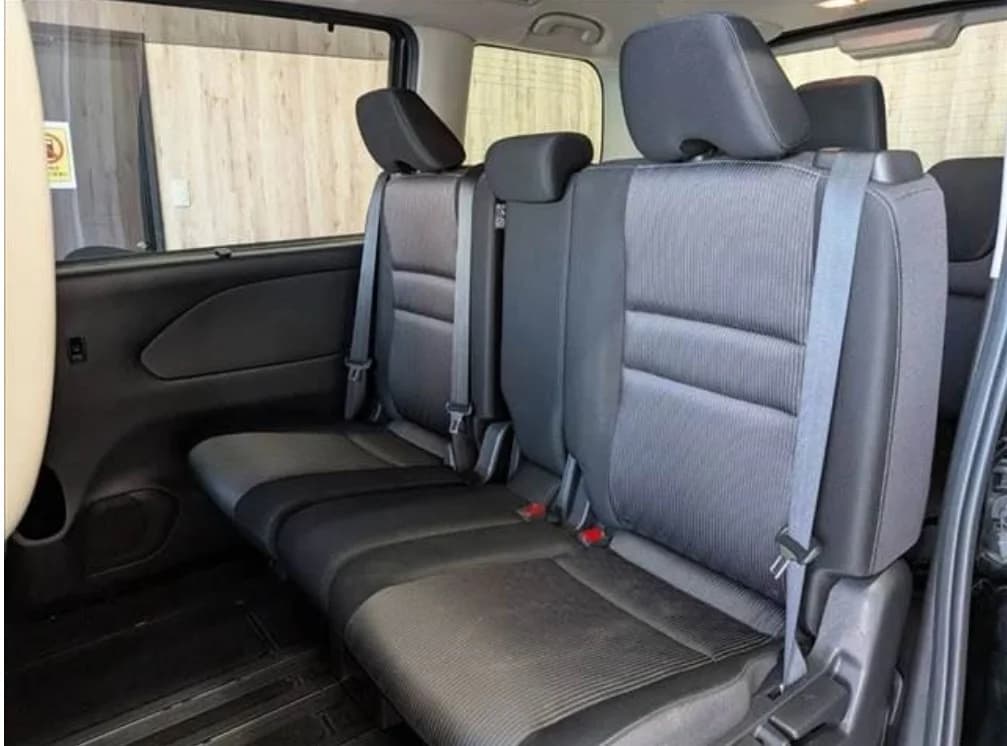 2021 Nissan Serena Highway Star V8